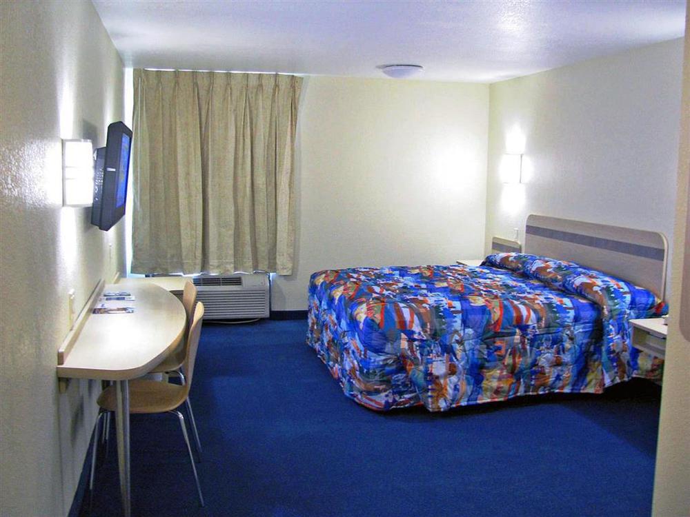 Motel 6-Oklahoma City, Ok - South Room photo